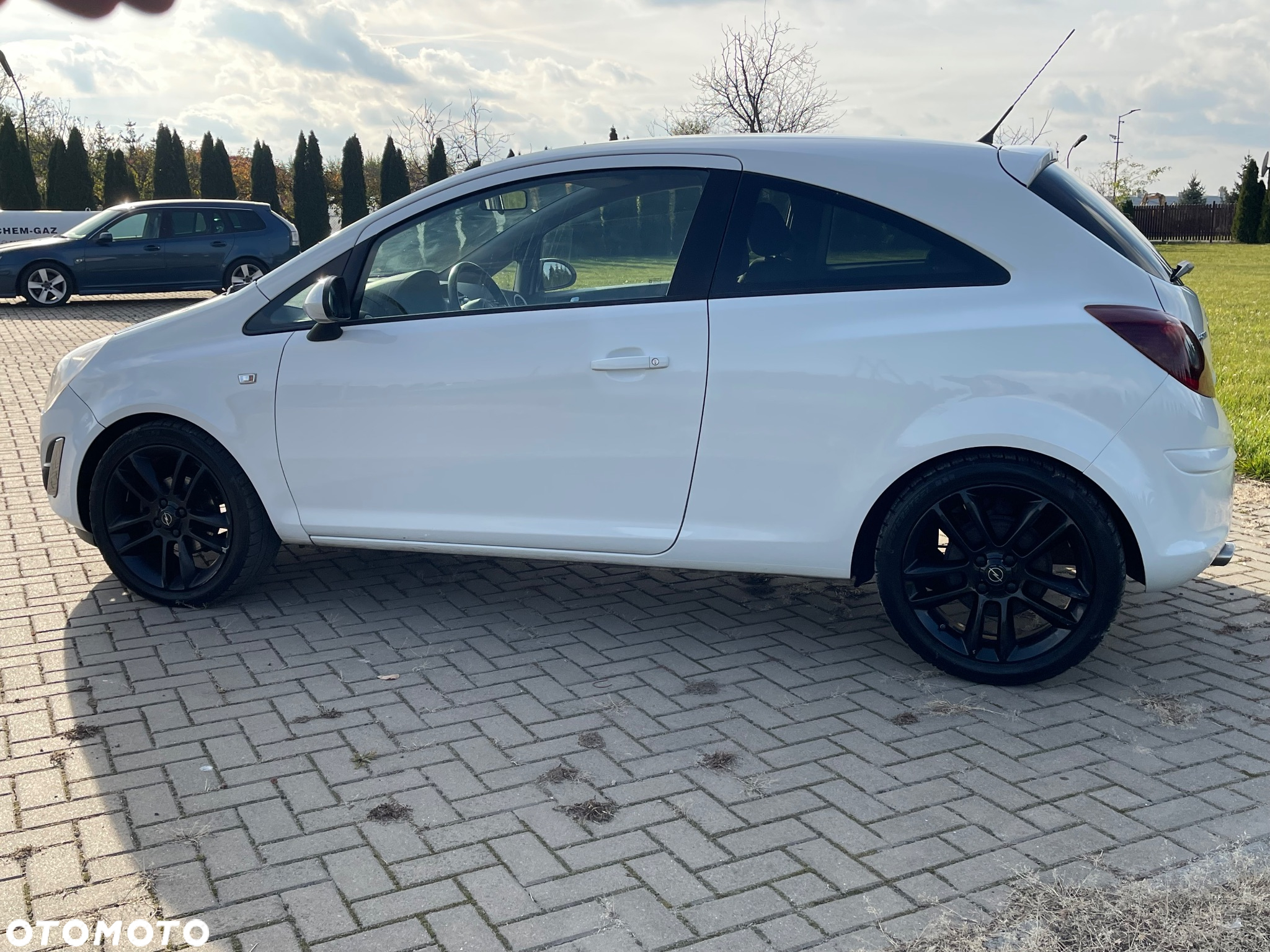 Opel Corsa 1.4 16V Cosmo - 24