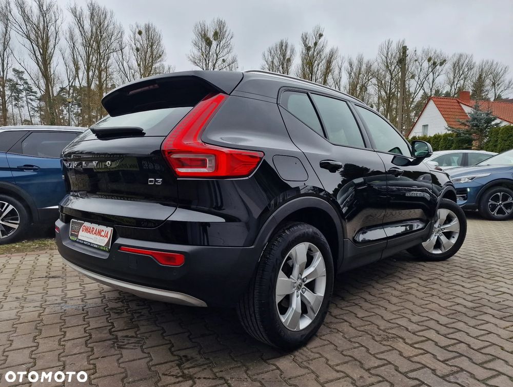 Volvo XC 40 D3 Momentum Pro - 3