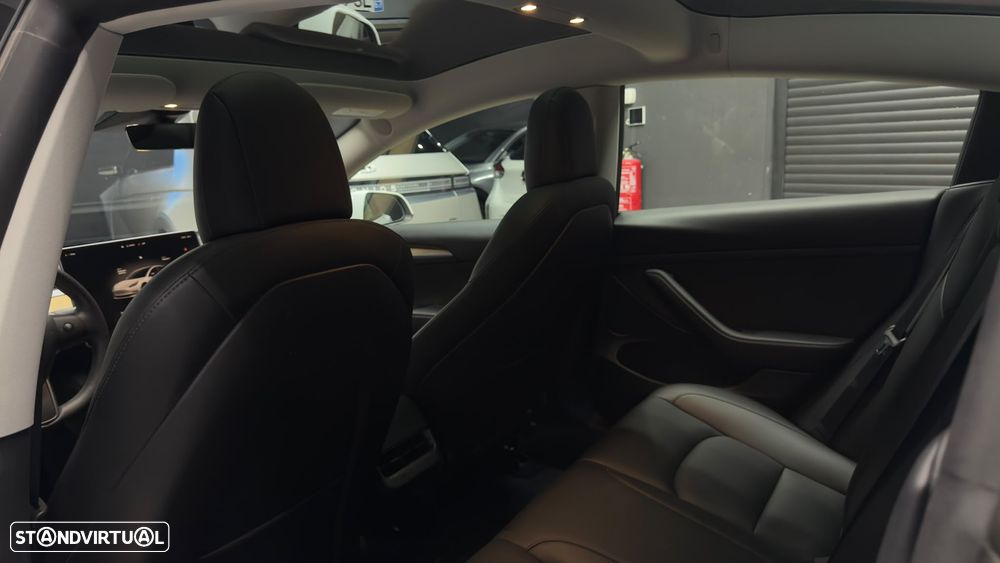 Tesla Model 3 Performance Dual Motor AWD - 36