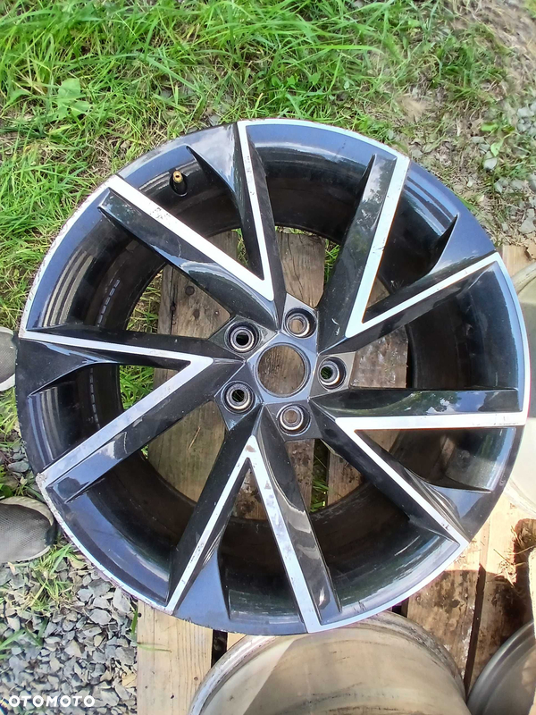 19 calowa Felga aluminiowa Skoda Karoq Kodiaq Superb