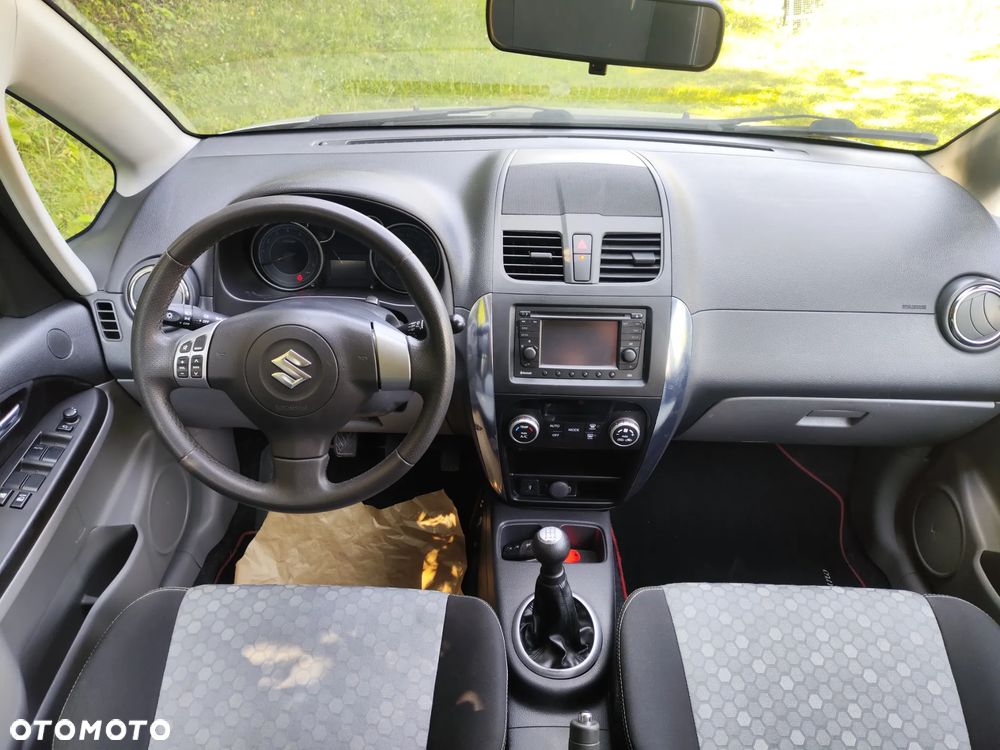 Suzuki SX4 1.6 Premium 4WD - 19