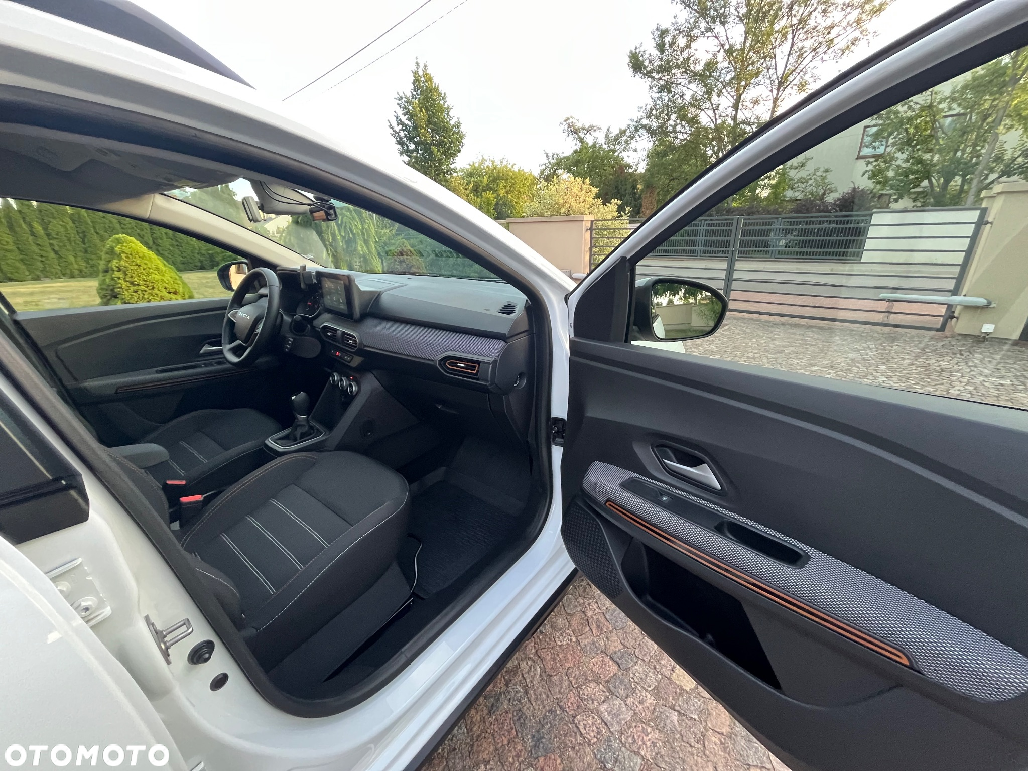 Dacia Sandero Stepway 1.0 TCe Expression CVT - 27