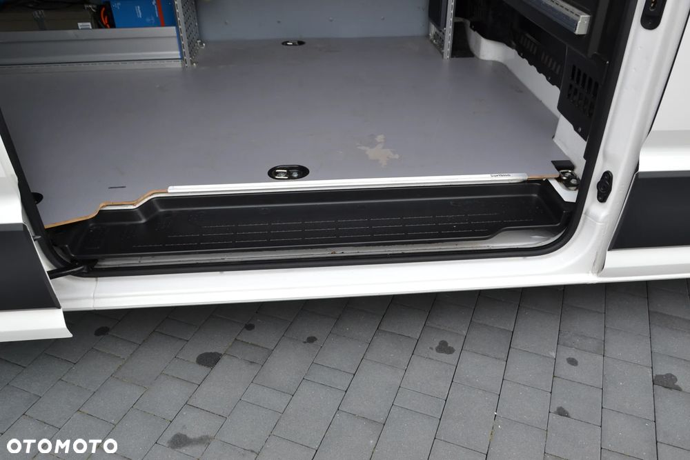MAN TGE CRAFTER MAX - 28