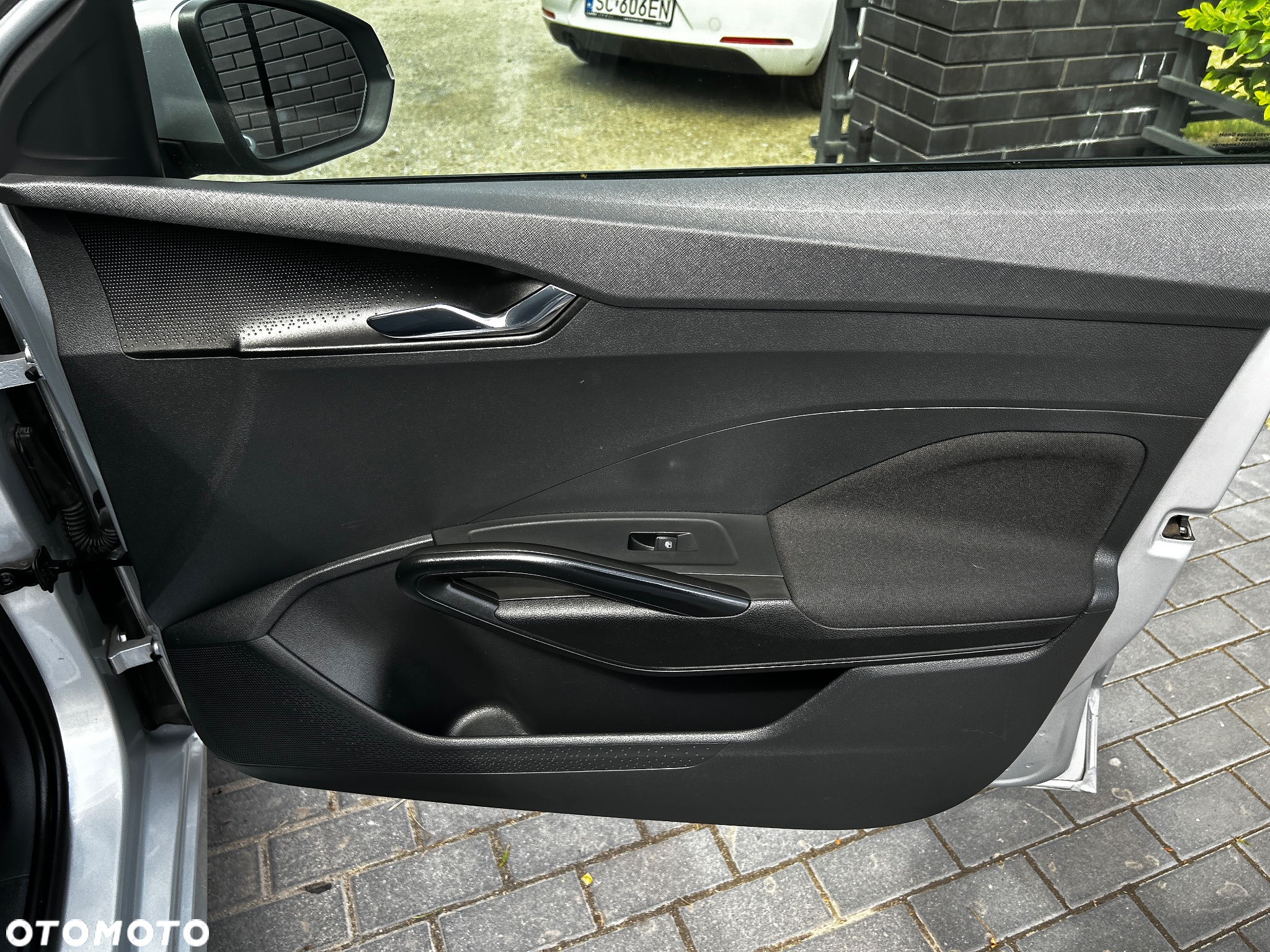 Skoda Fabia 1.0 TSI Monte Carlo - 36