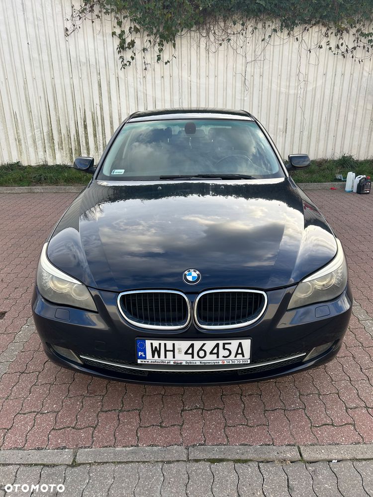 BMW Seria 5 520i - 8