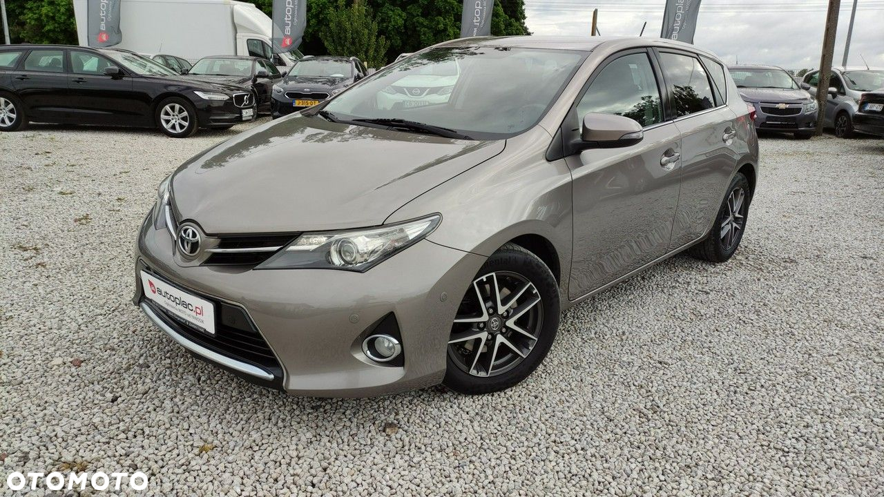 Toyota Auris - 10