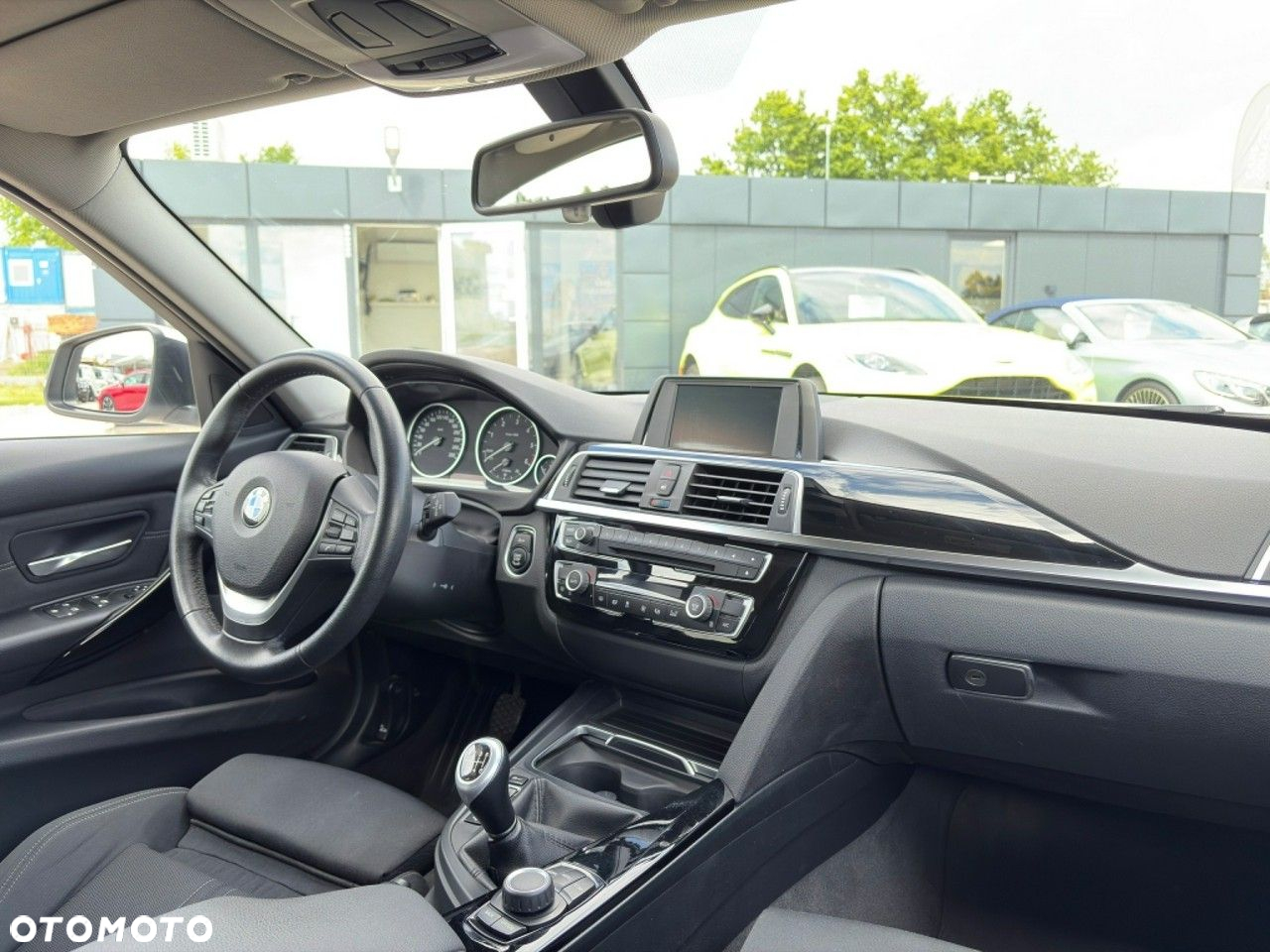 BMW Seria 3 - 12