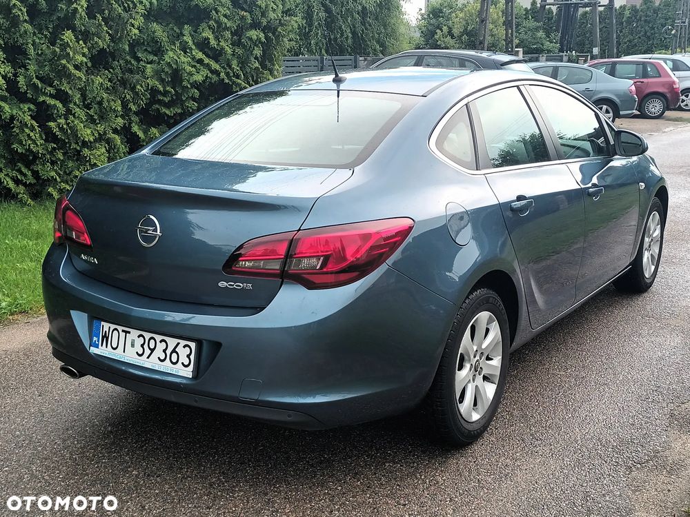 Opel Astra 1.4 T Executive S&S EU6 - 7