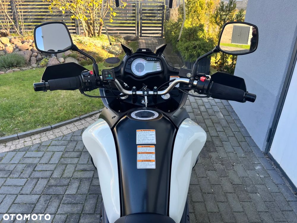 Suzuki V-STROM - 20