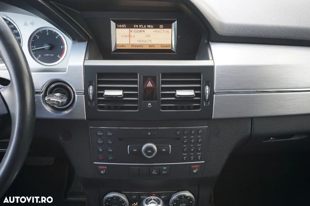 Mercedes-Benz GLK 220 CDI DPF 4Matic BlueEFFICIENCY 7G-TRONIC - 30