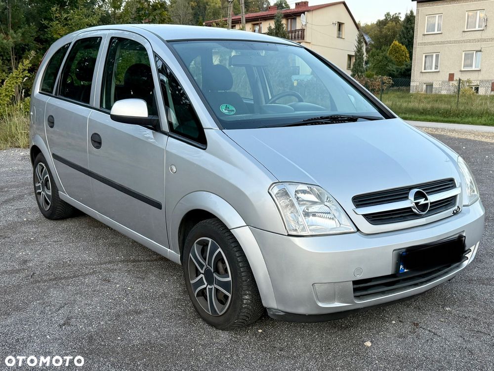 Opel Meriva 1.6 16V Essentia - 11