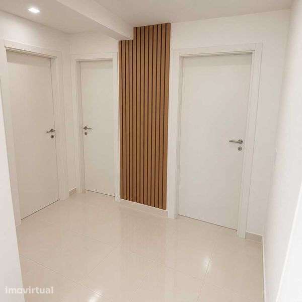 Apartamento T2 Mobilado para Arrendamento — Conforto e Tranquilidade! - Grande imagem: 2/5