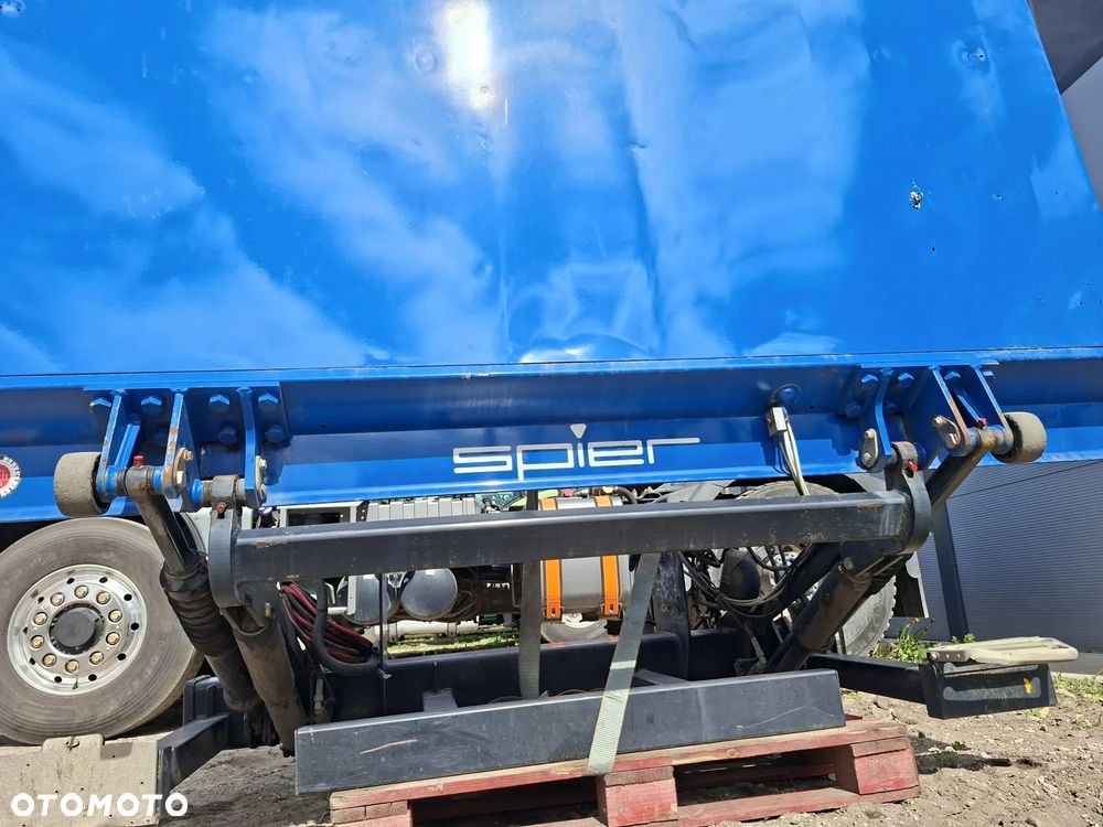 Mercedes-Benz ATEGO - 23