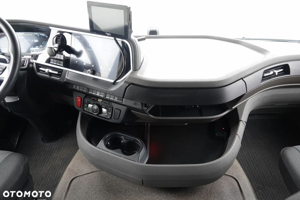 DAF XF 480 / RETARDER / KLIMA POSTOJOWA / 2023 R - 31