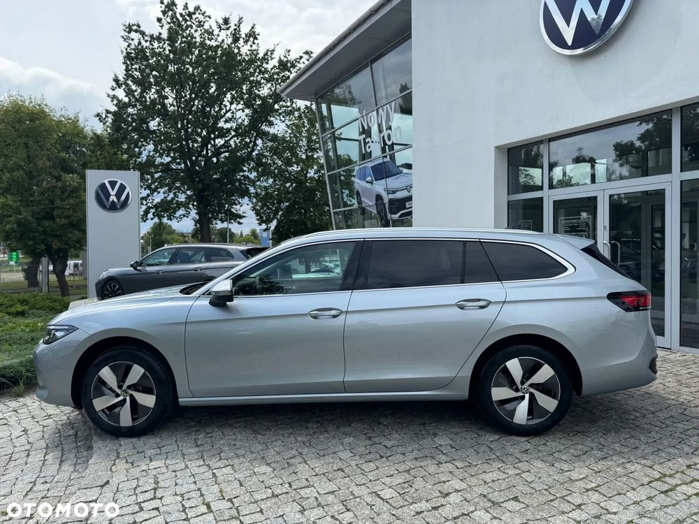 Volkswagen Passat - 10