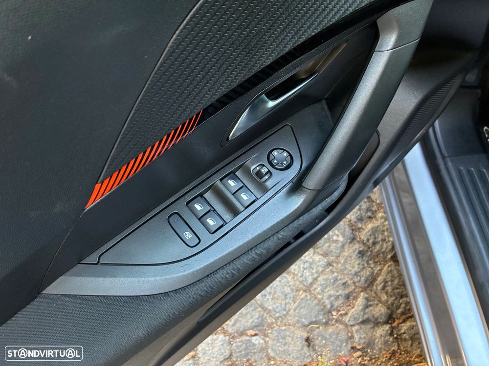 Peugeot e-2008 50 kWh Active Pack - 13