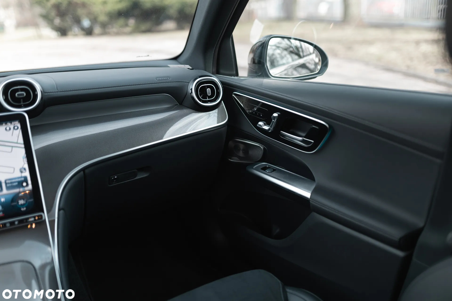 Mercedes-Benz GLC 300 e 4-Matic AMG Line - 18