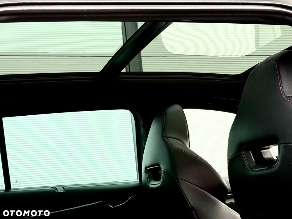 Skoda Octavia 2.0 TDI DSG RS Plus - 33