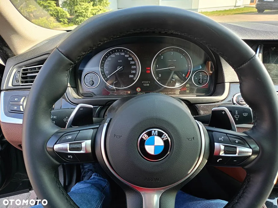 BMW Seria 5 530d Touring Sport-Aut - 17