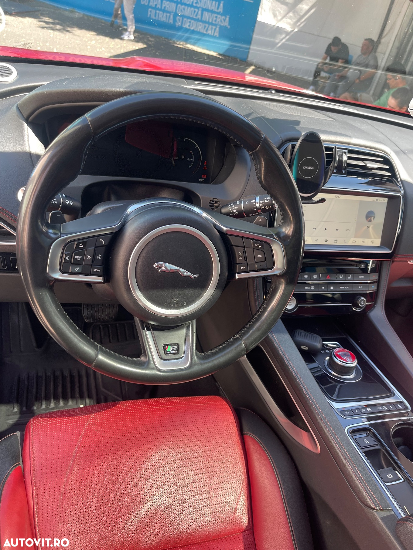 Jaguar F-Pace 20d AWD R-Sport - 13