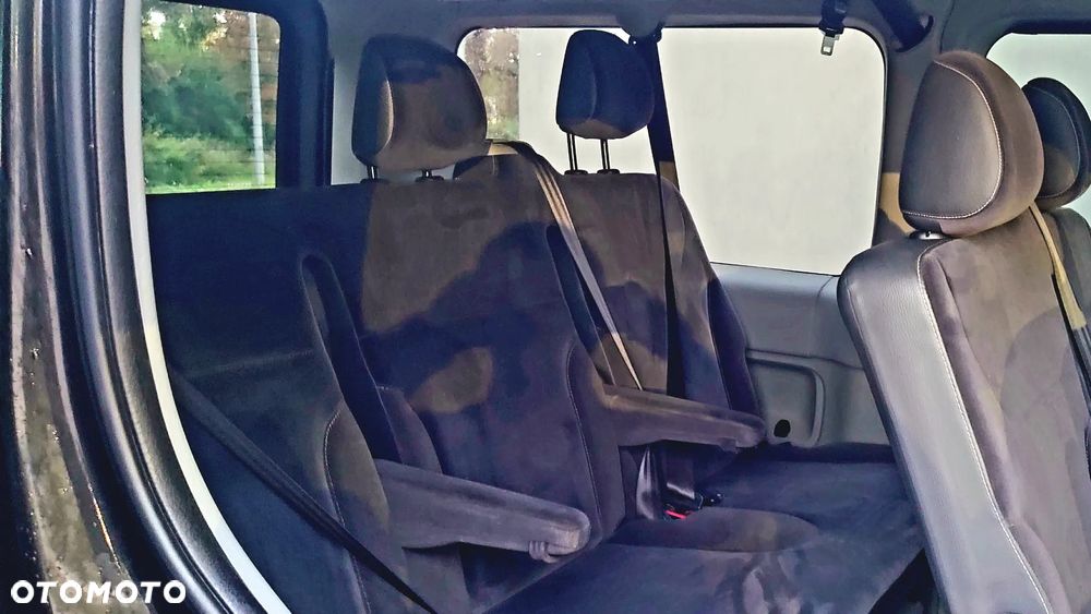 Renault Trafic Grand Passenger Black Edition - 17