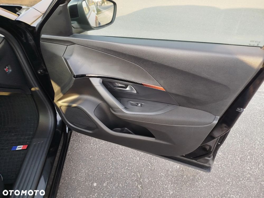 Peugeot 2008 PureTech 130 EAT8 Active Pack - 18