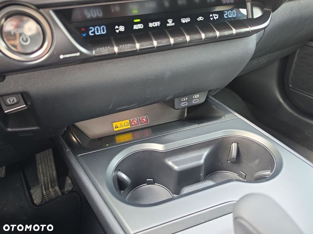 Lexus UX 300h F Sport Design - 23