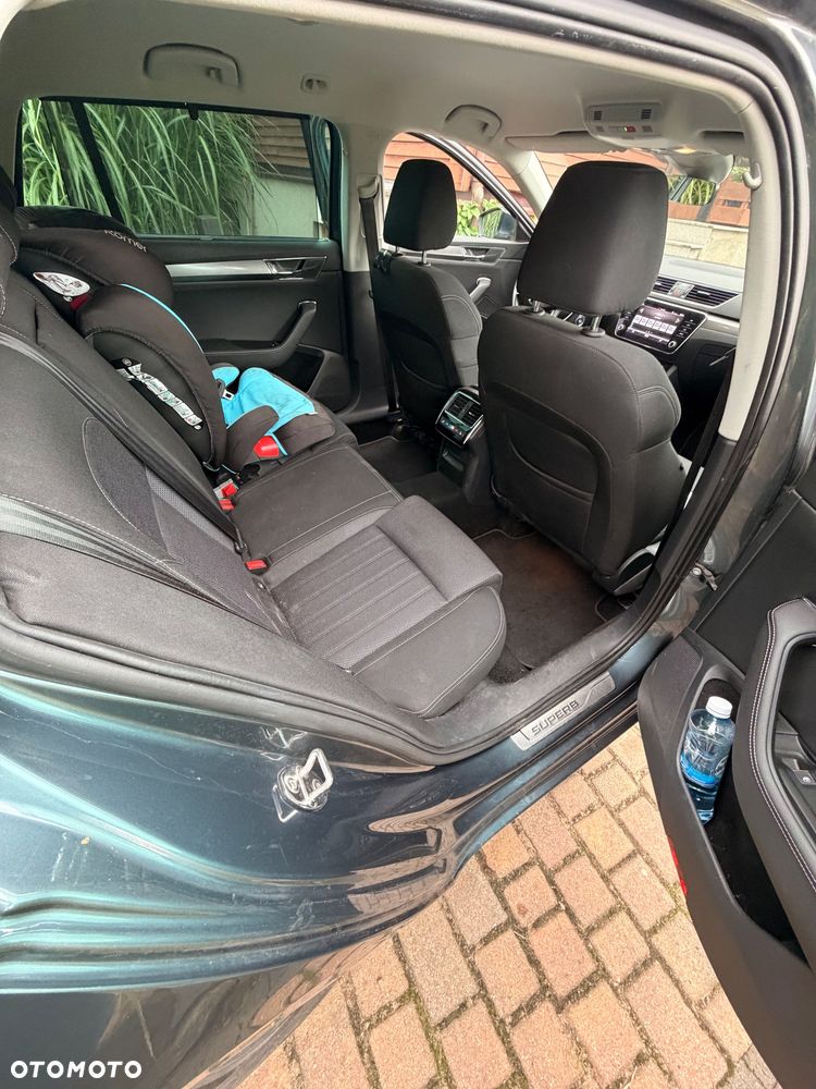 Skoda Superb 2.0 TDI SCR 4x4 Style DSG - 15