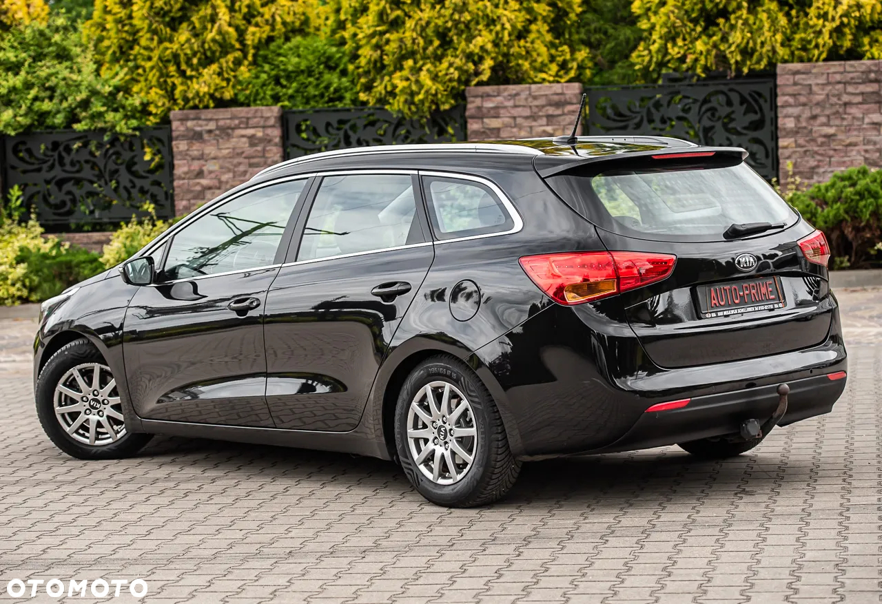 Kia Ceed - 9