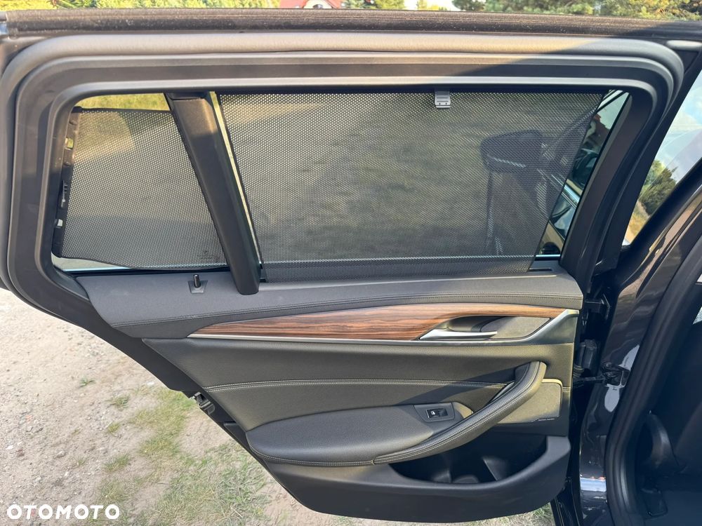 BMW Seria 5 520d Luxury Line - 21