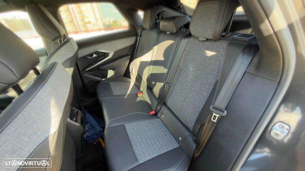 Peugeot 3008 1.2 Hybrid Allure e-DCS6 - 11