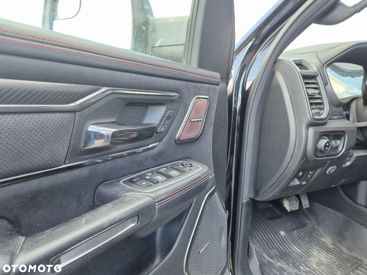RAM 1500 - 27