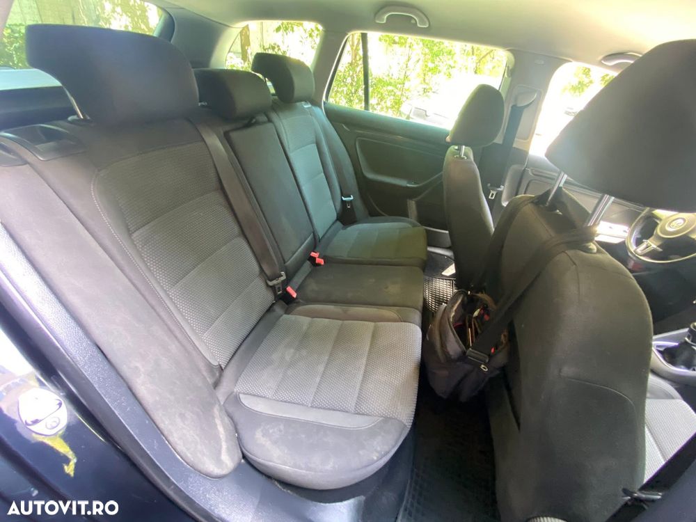 Volkswagen Golf - 21