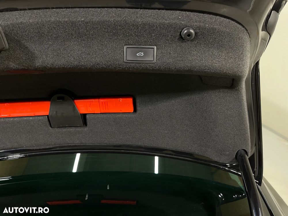 Volkswagen Passat - 30