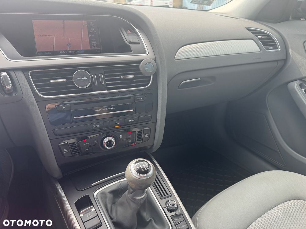 Audi A4 Limousine 2.0 TDI DPF Attraction - 13