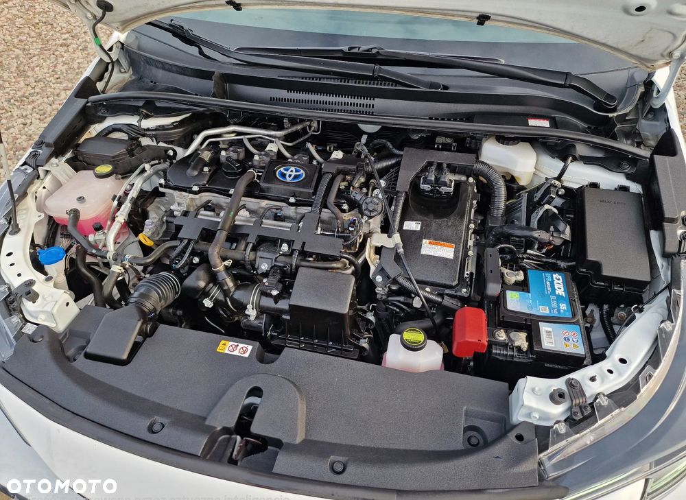 Toyota Corolla 1.8 Hybrid Executive - 32