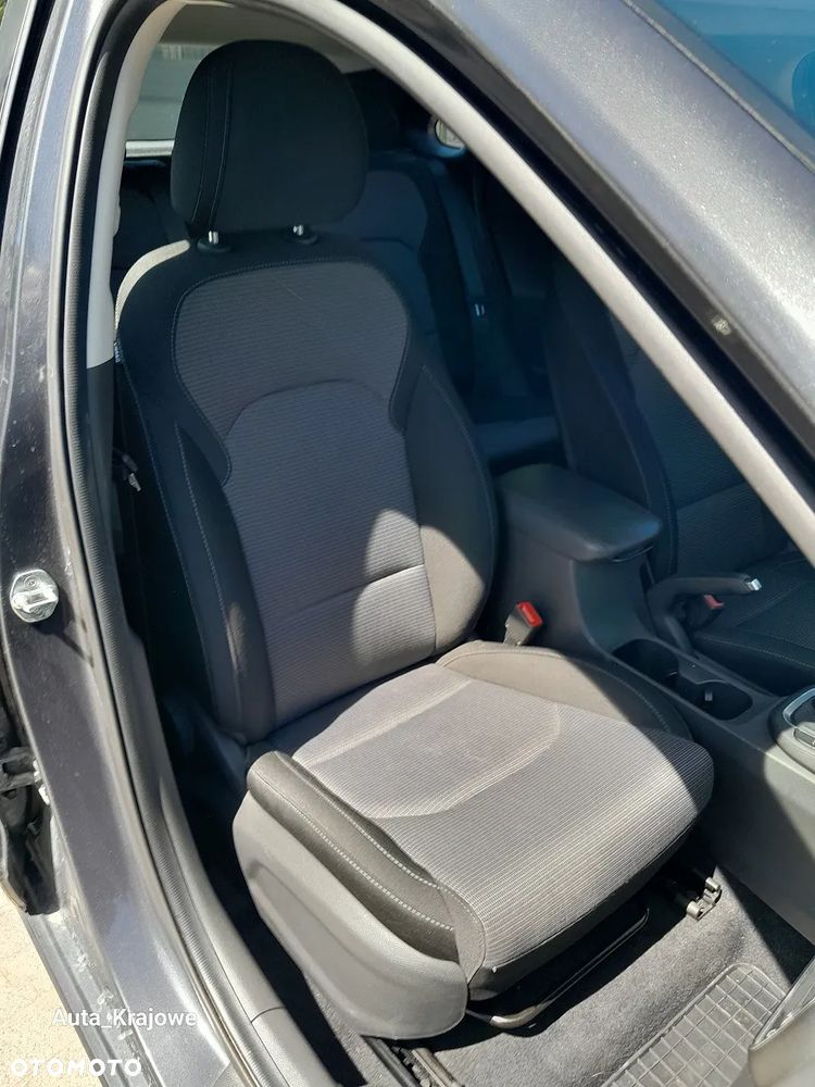 Hyundai i30 1.5 DPI Classic + - 22