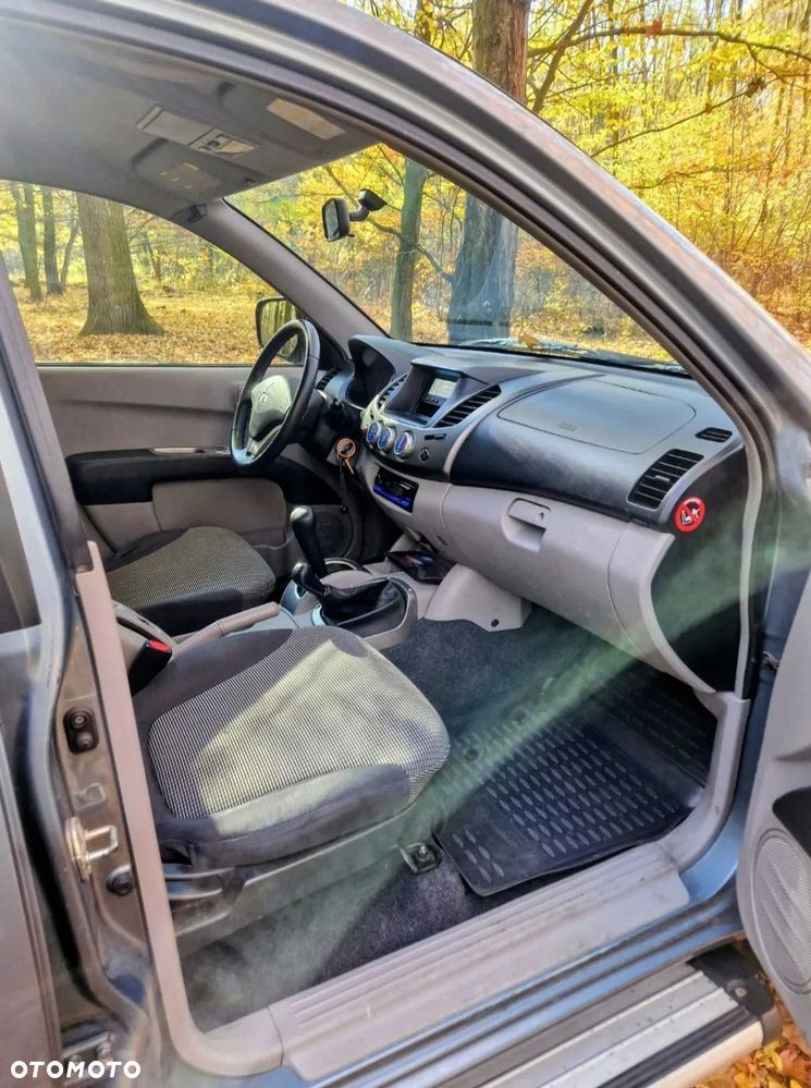 Mitsubishi L200 - 5