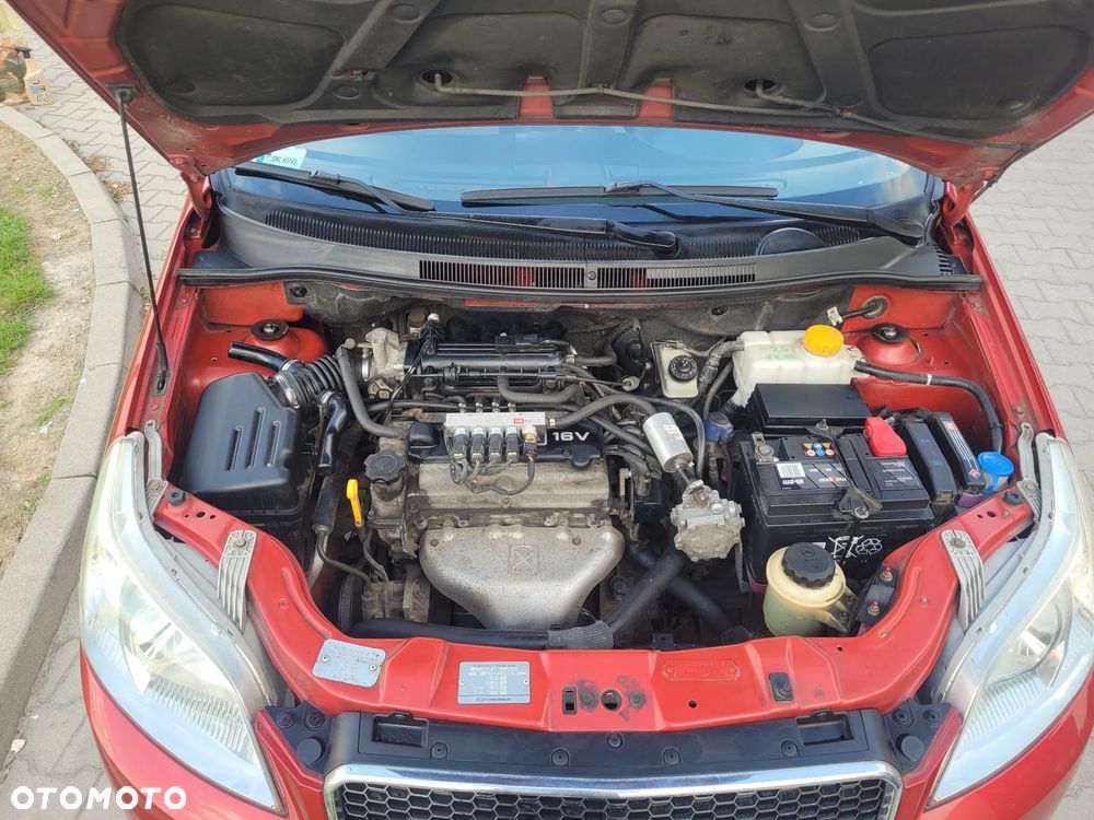 Chevrolet Aveo 1.2 16V LS - 8
