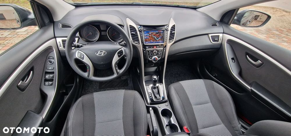 Hyundai i30 1.6 CRDI DCT Premium - 10