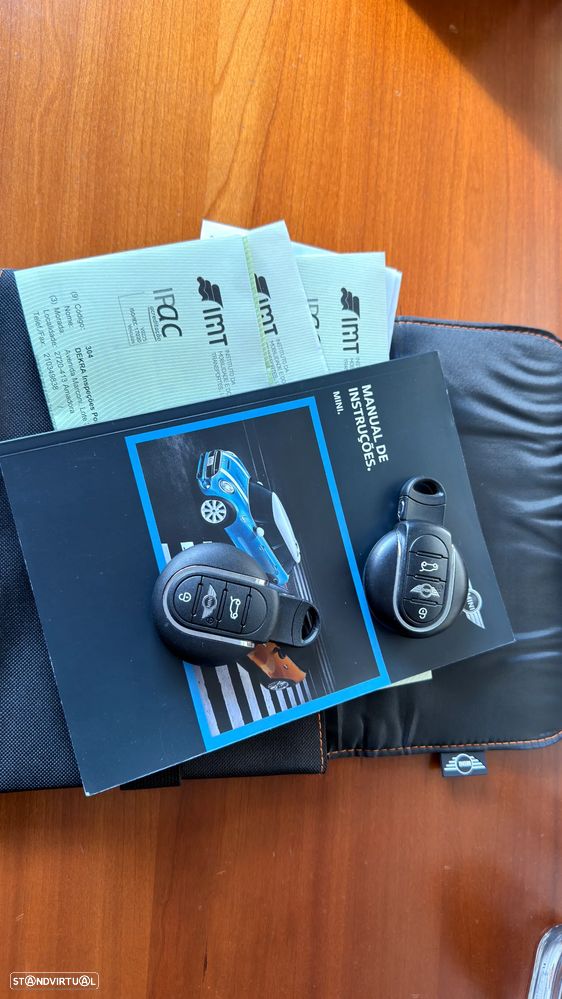 MINI 5 Portas Cooper D Auto - 54