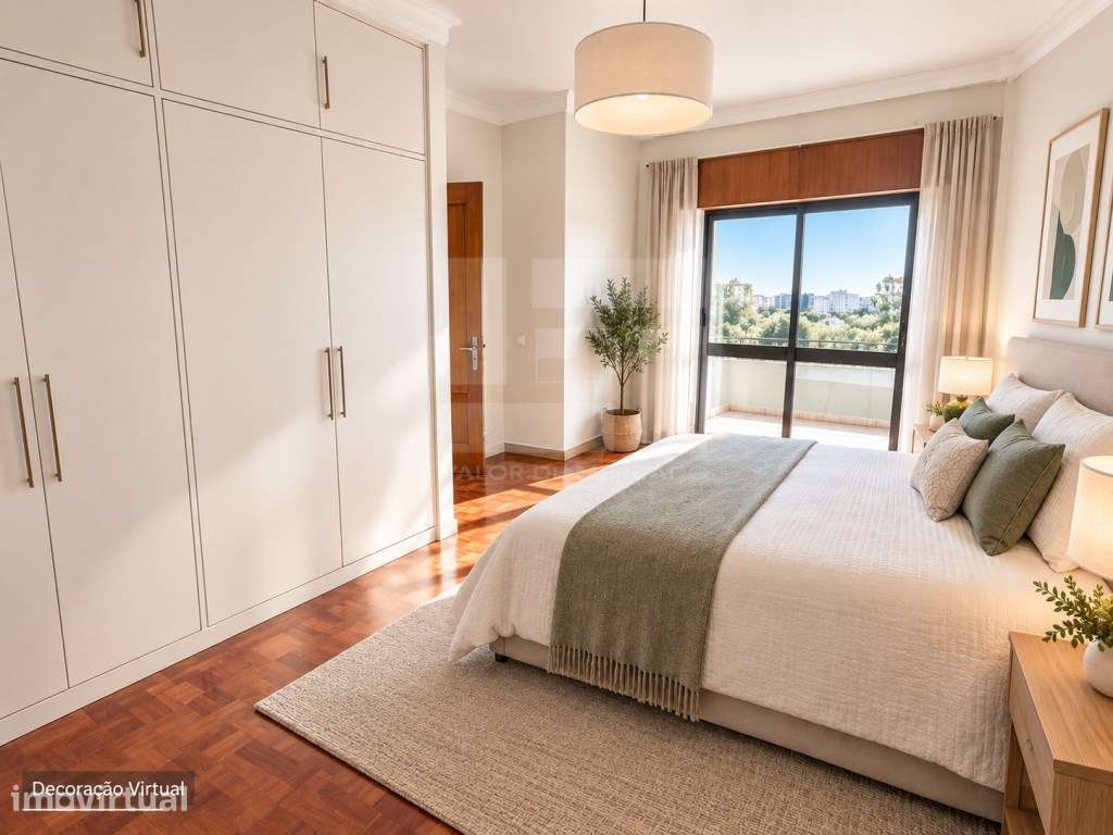 Apartamento T2 no Cacém - Boa Localização e Excelente Potencial - Grande imagem: 3/27