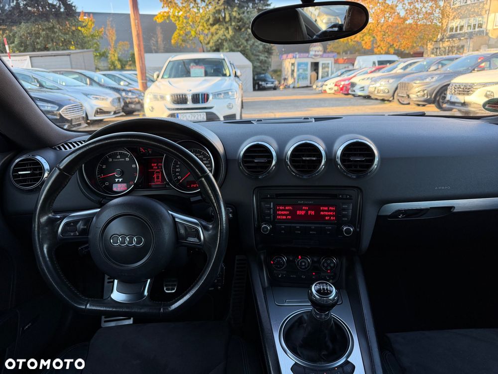Audi TT Coupé - 16
