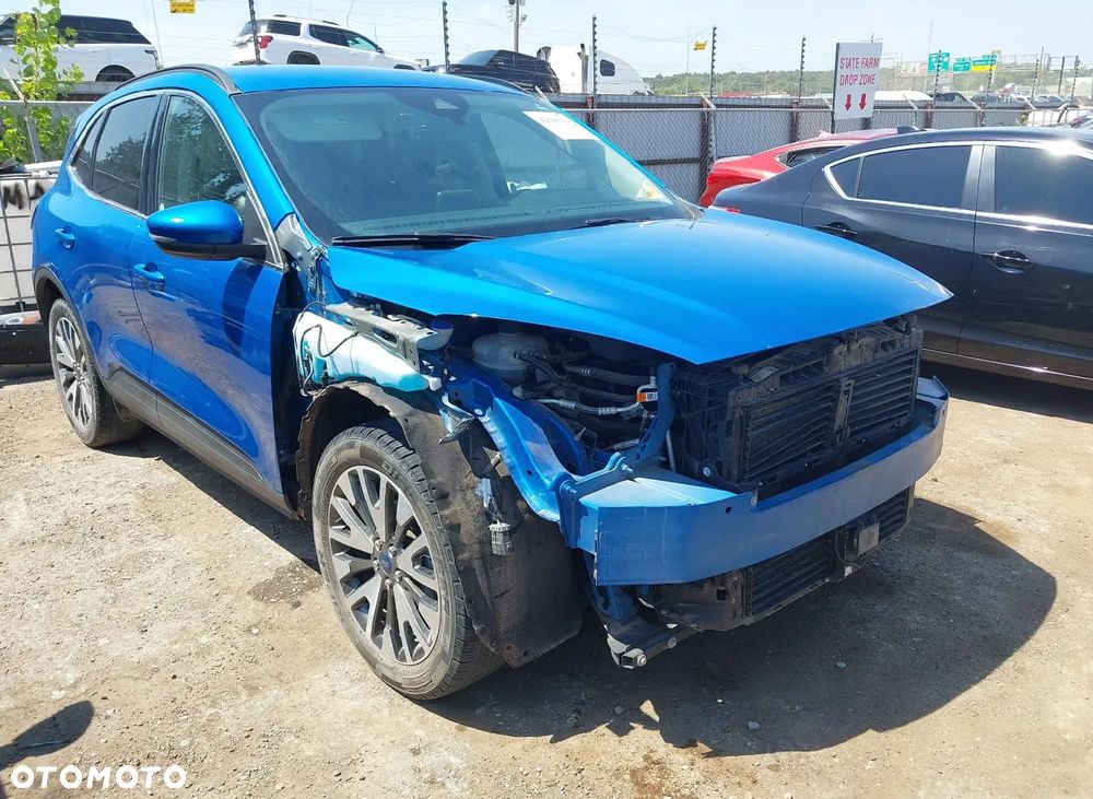 Ford Escape 2.0 EcoBoost AWD Titanium - 1