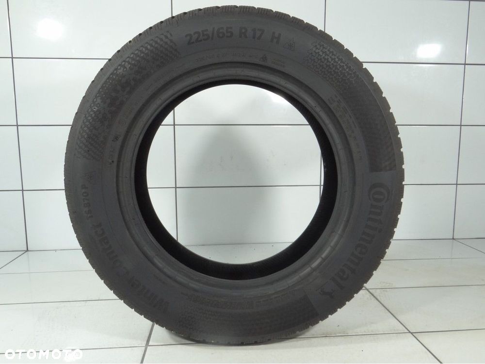 Opony zimowe 225/65R17 102H Continental - 3