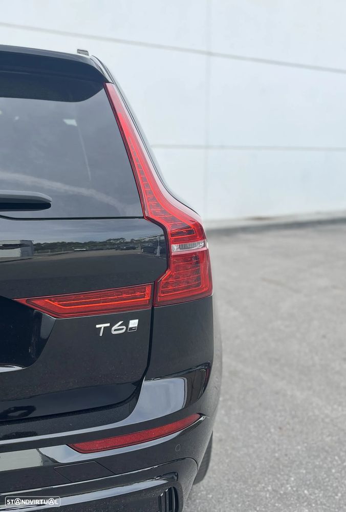 Volvo XC 60 2.0 T6 PHEV Plus Dark AWD - 11
