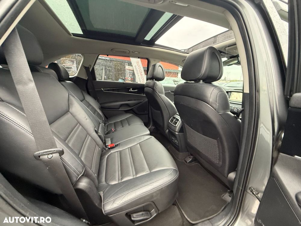 Kia Sorento 2.2 DSL 6AT 4x4 Cosmo - 15