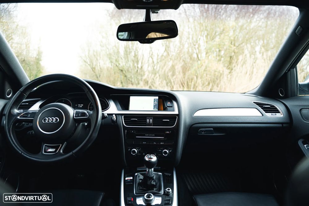 Audi A4 2.0 TDI DPF S line Sport Pack - 10