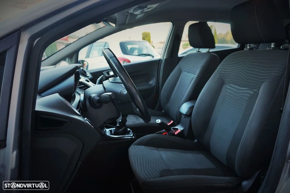 Ford Fiesta 1.5 TDCi Titanium - 11