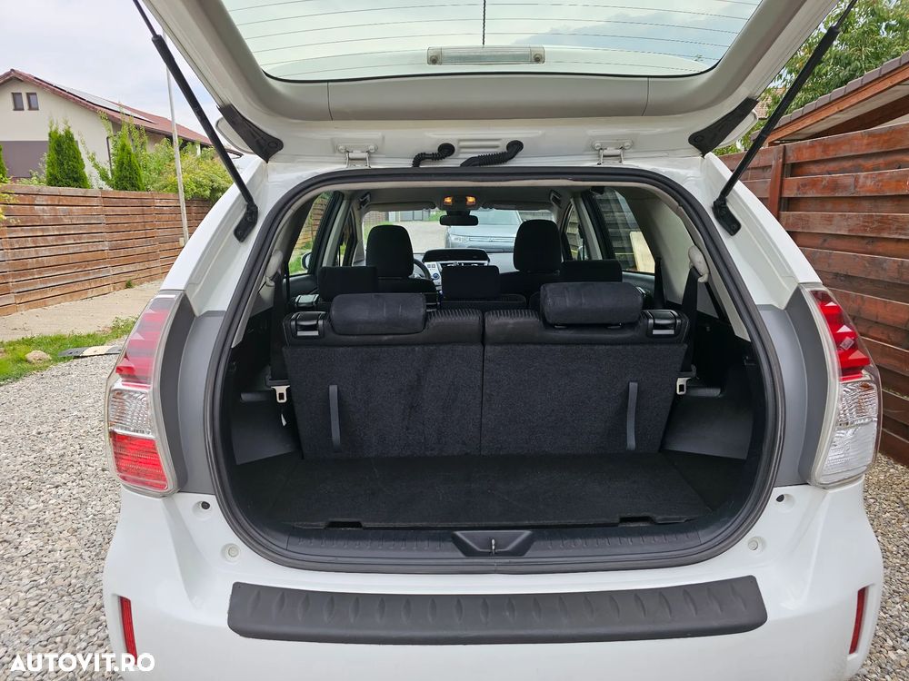 Toyota Prius+ (Hybrid) Comfort - 6